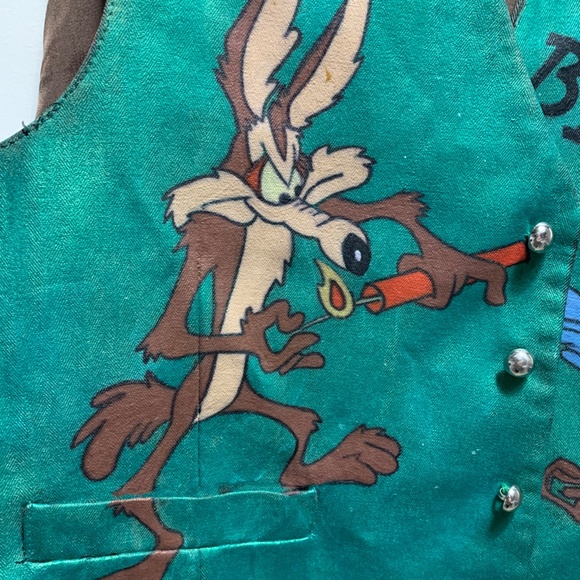 Halloween is coming up - Road Runner Vest - Picture 4 of 4